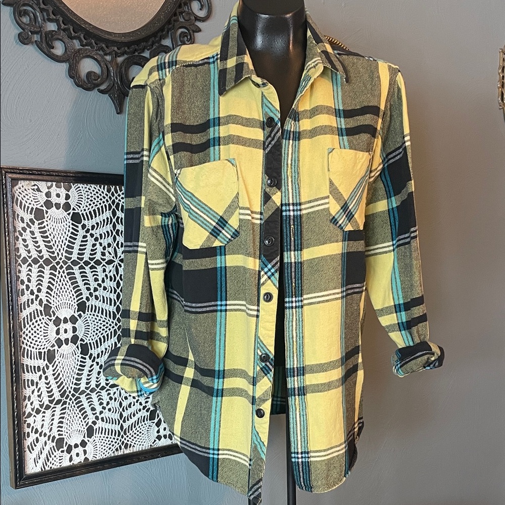 Billabong Yellow and Black Plaid Shirt